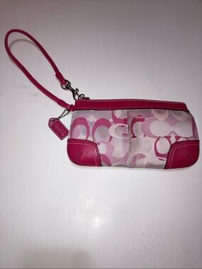 Coach Pink Signature C Pattern Wristlet